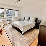 Stadtmitte, 2 Kingsize-Betten, Kaffe-Flat, Bis Zu 4 Personen, Balkon